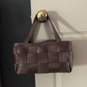 Harvey’s Seatbelt boxy bag